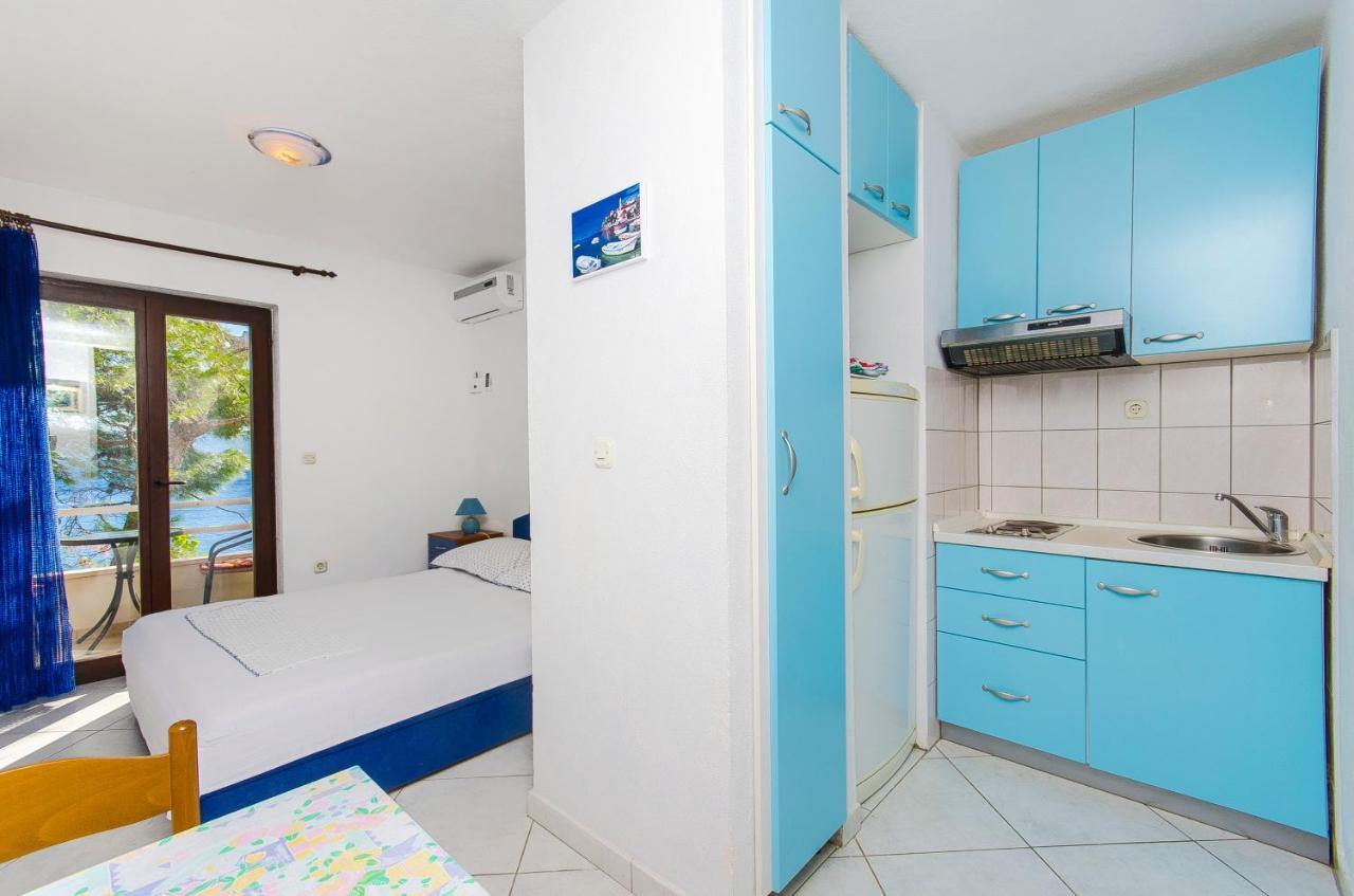 Apartments By The Sea Pisak, Omis - 2802 エクステリア 写真