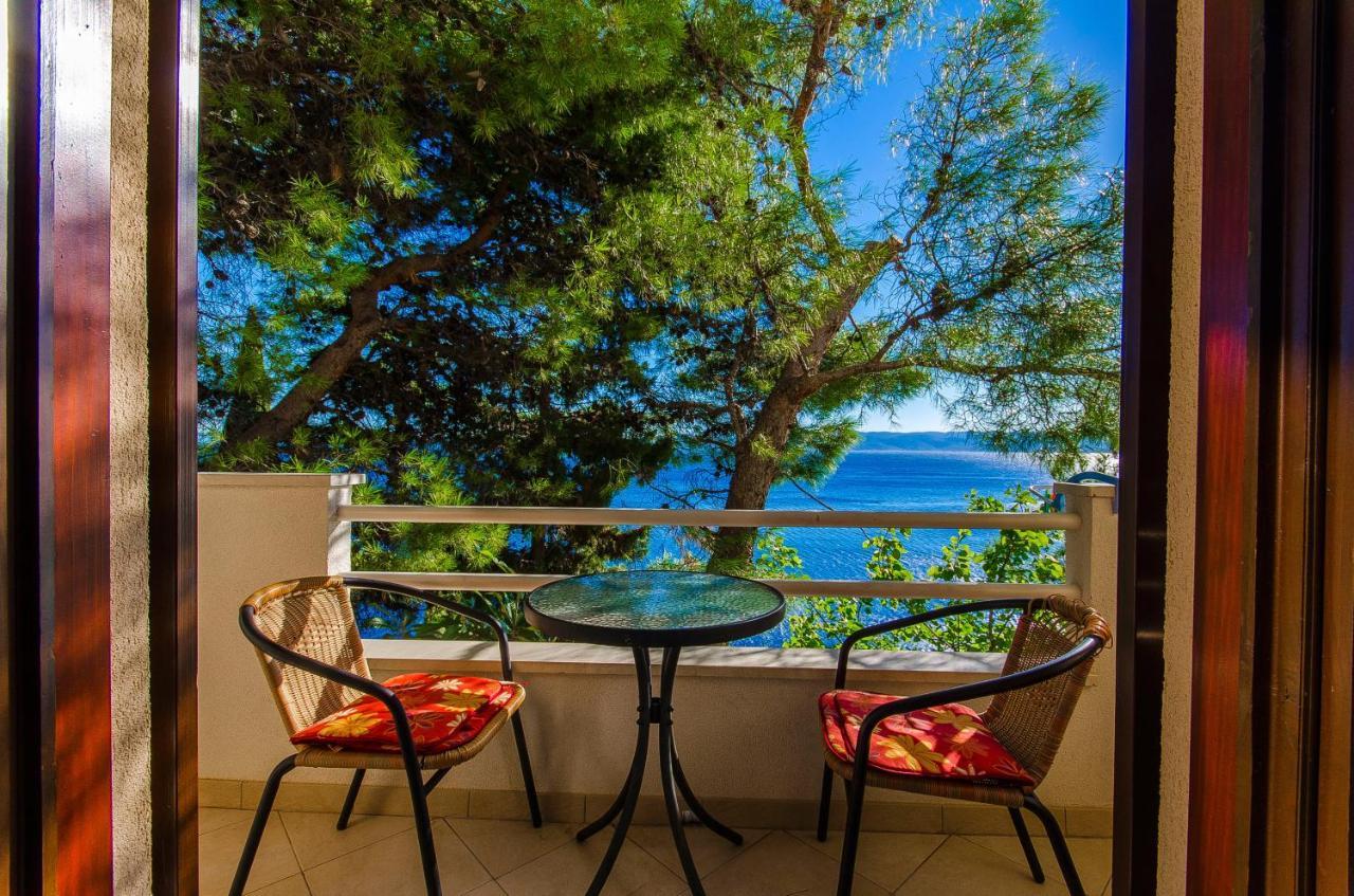 Apartments By The Sea Pisak, Omis - 2802 エクステリア 写真